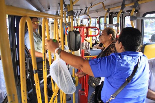 Catraca nos ônibus é barreira à cidadania | oxy.social Inteligência Social para o Desenvolvimento Sustentável